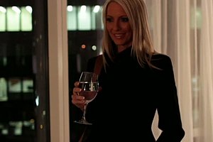 欧美色老头性侵小姑娘