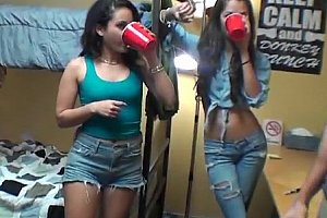 小哥哥自慰网站